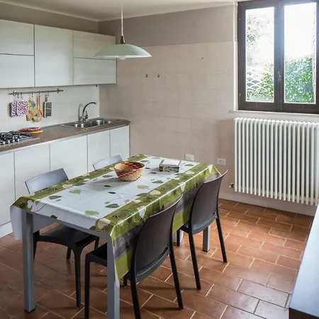 Villa Profumo Del Mosto - Uva